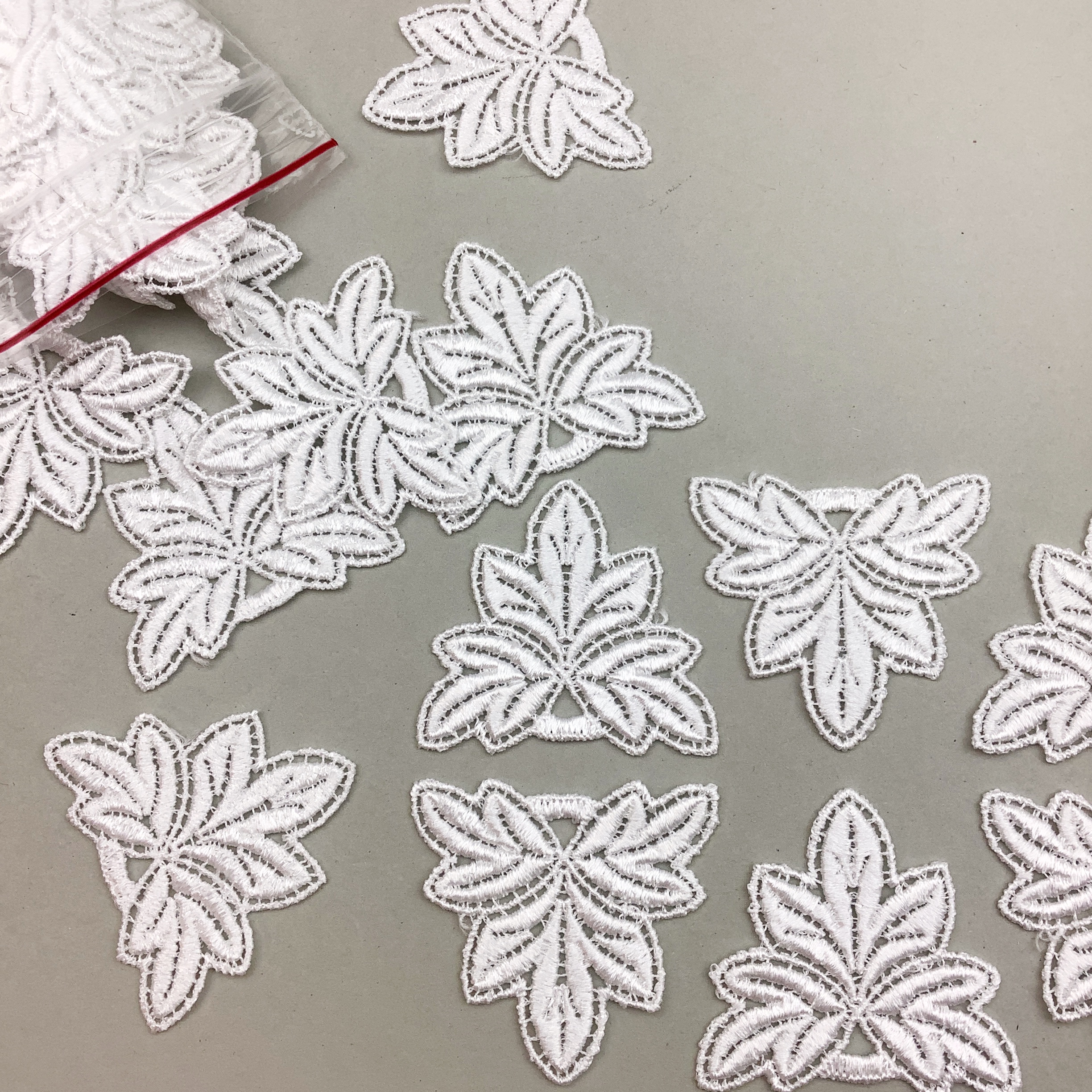Decoration motif white