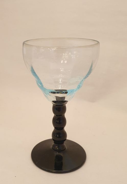 Liqueur glass turquoise with black base