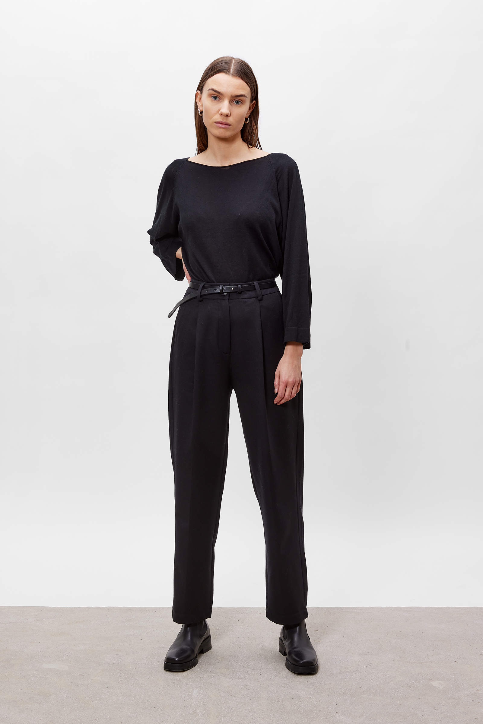 Yvonne Wide Fine Knitted Silk Cashmere Top - black - MASKA