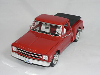 Chevrolet  C-10  1968   1:18 Ertl/Auto World