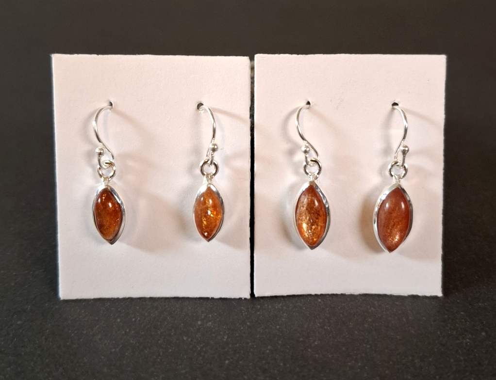 Örhängen i Silver med Solsten Cabochon - 3