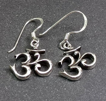 Silver Aum Örhängen