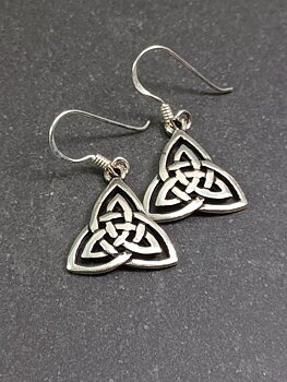 Keltisk Triquetra Örhängen 