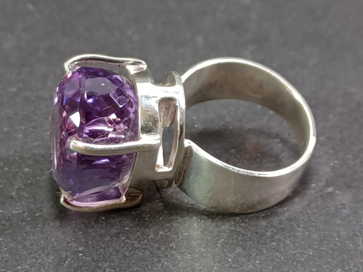 Fasett slipad  Ametist  Silver Ring  - 2