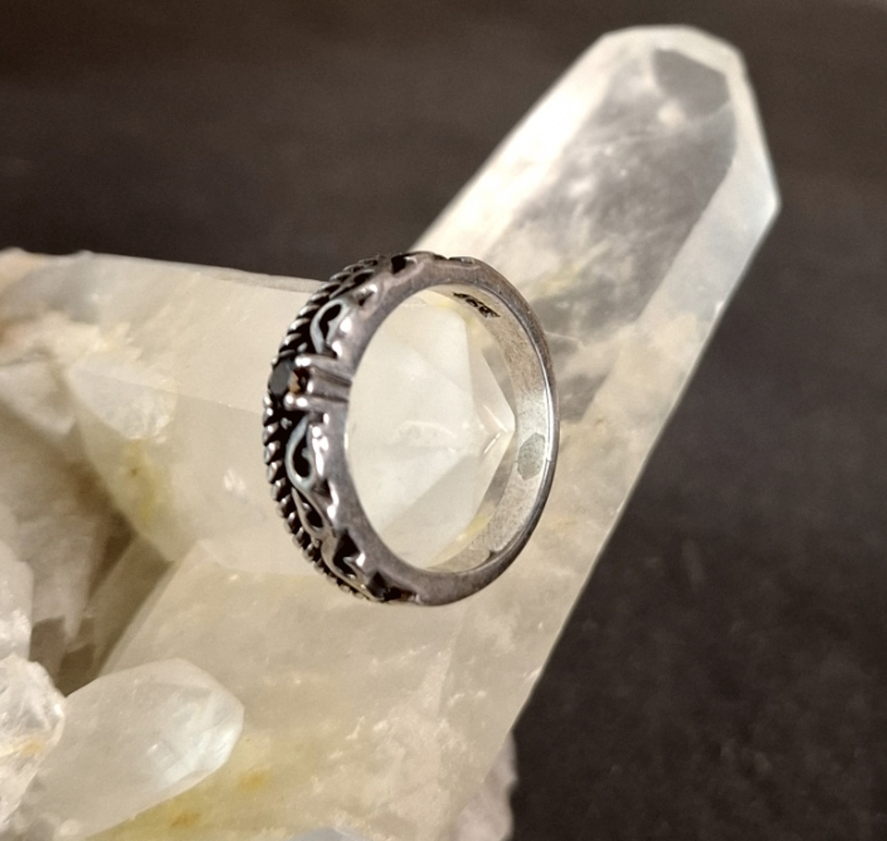 Vågig Mönster Silver Ring med fasett slipad bergkristall eller svart onyx - 4
