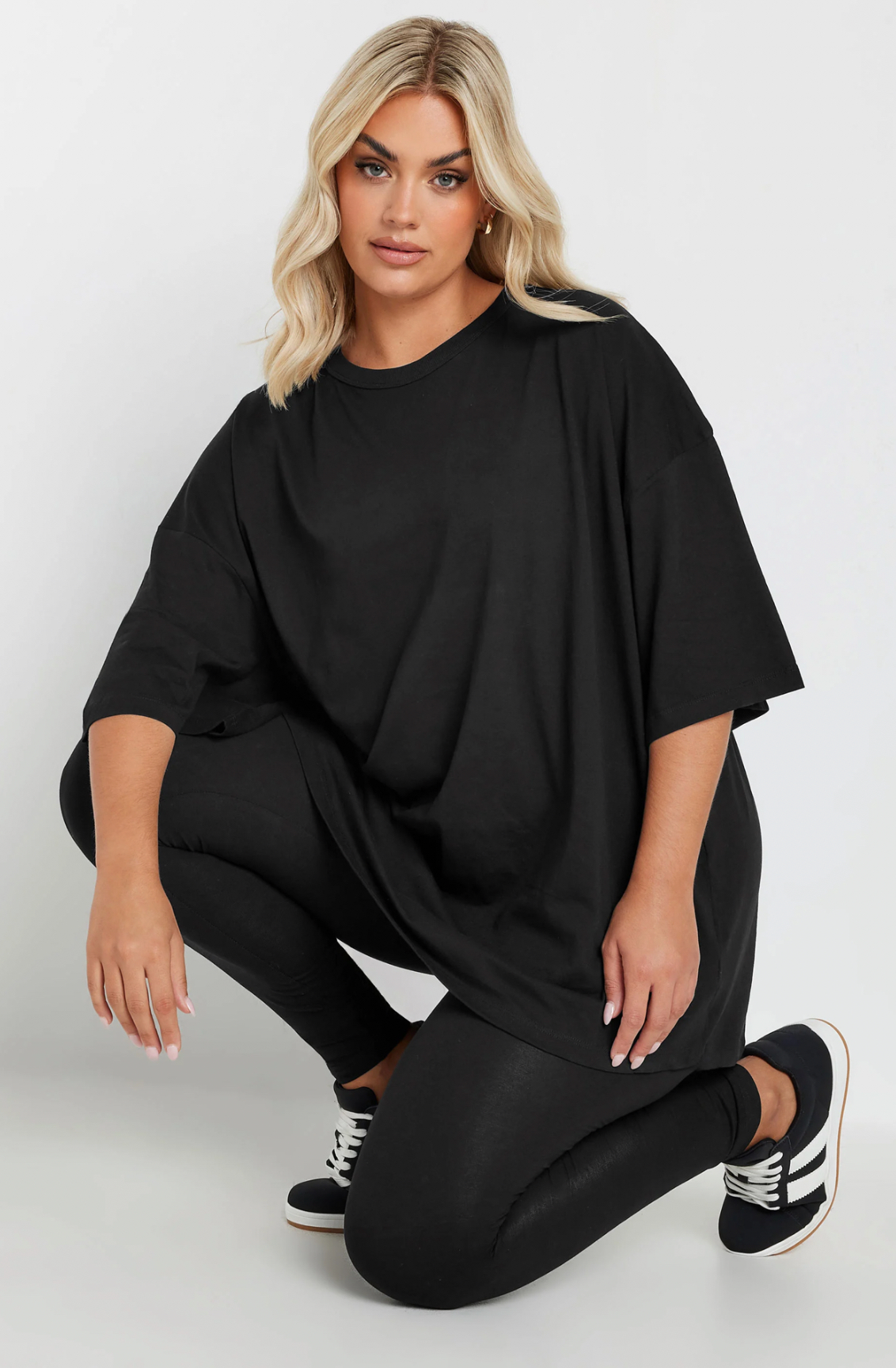 Topp i oversizemodell, Hildur, svart  - 5
