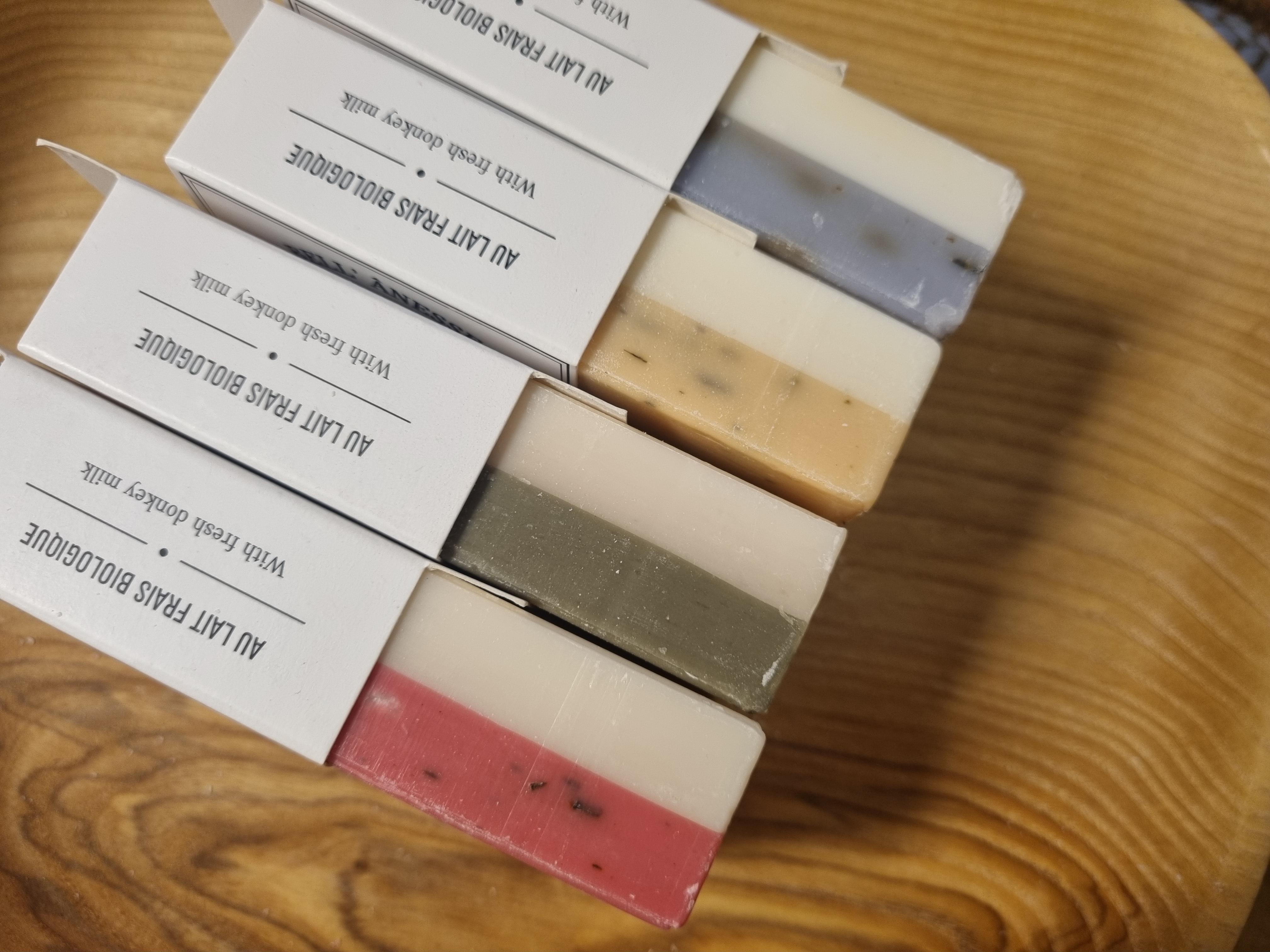 Tvål av åsnemjölk Körsbärsblom