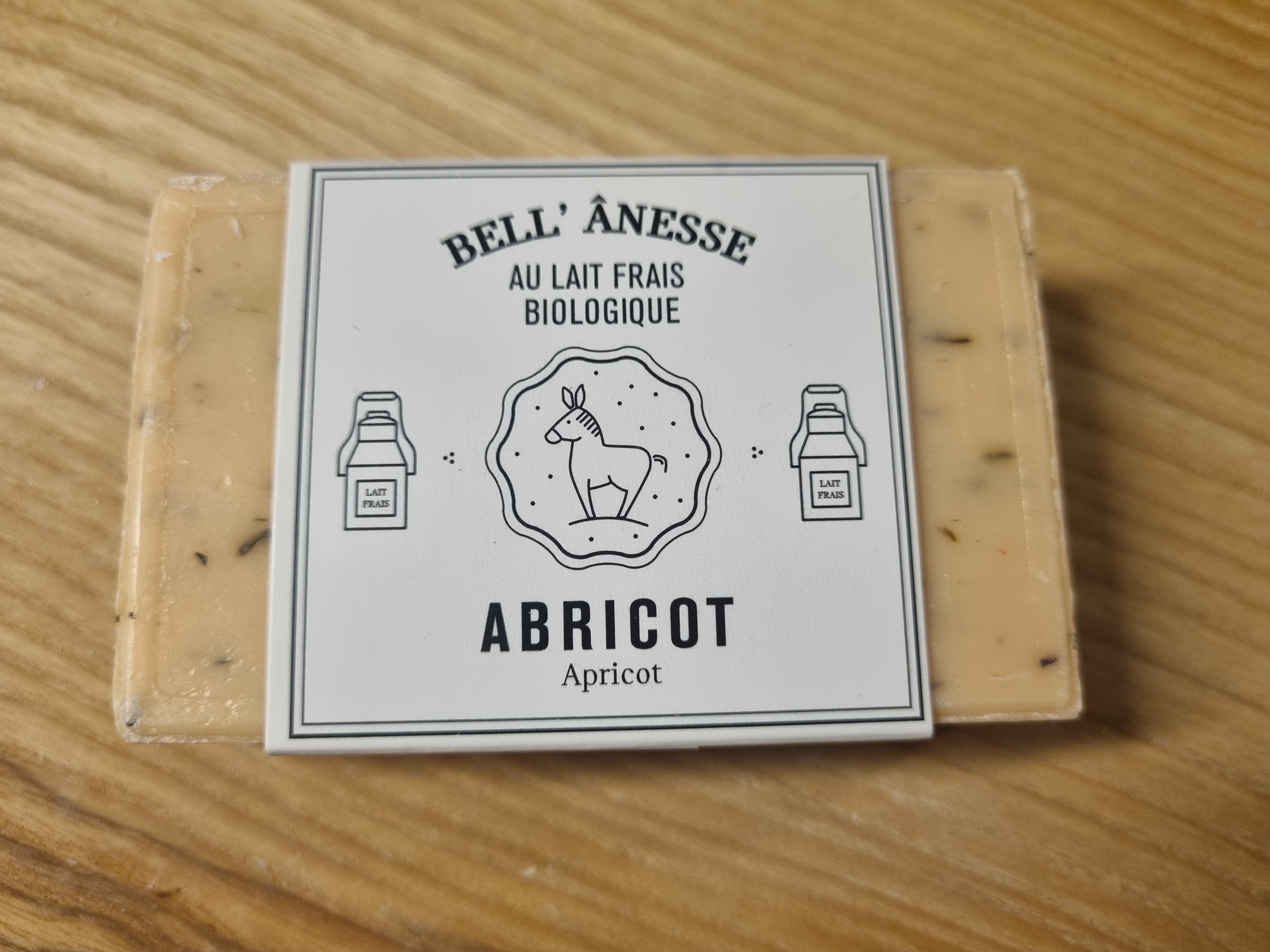 Tvål av åsnemjölk Aprikos