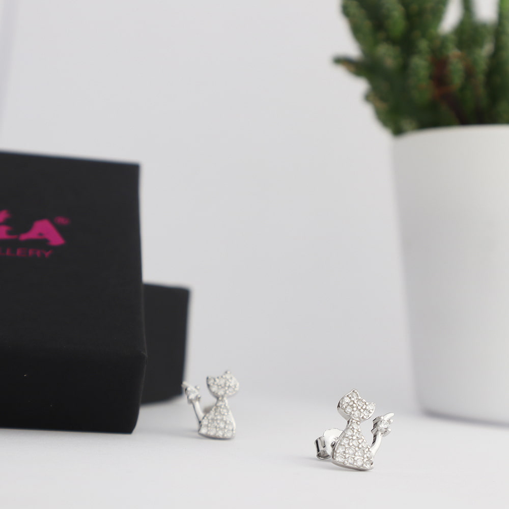 Silver örhängen med katt motiv och kristaller nickelfritt 925 sterling allergivänligt silver