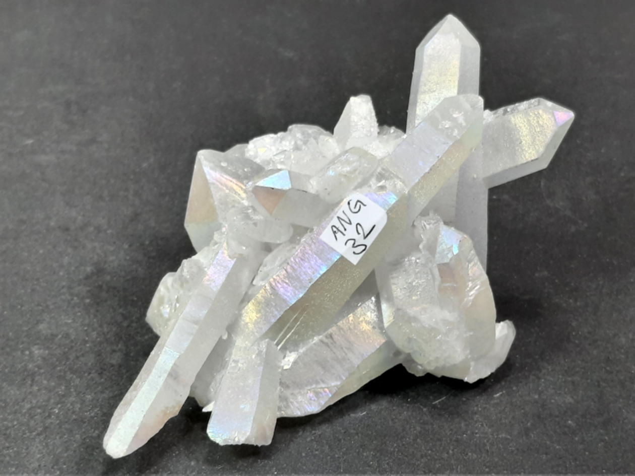 Angel aura kvarts kluster - AA+ kvalitet