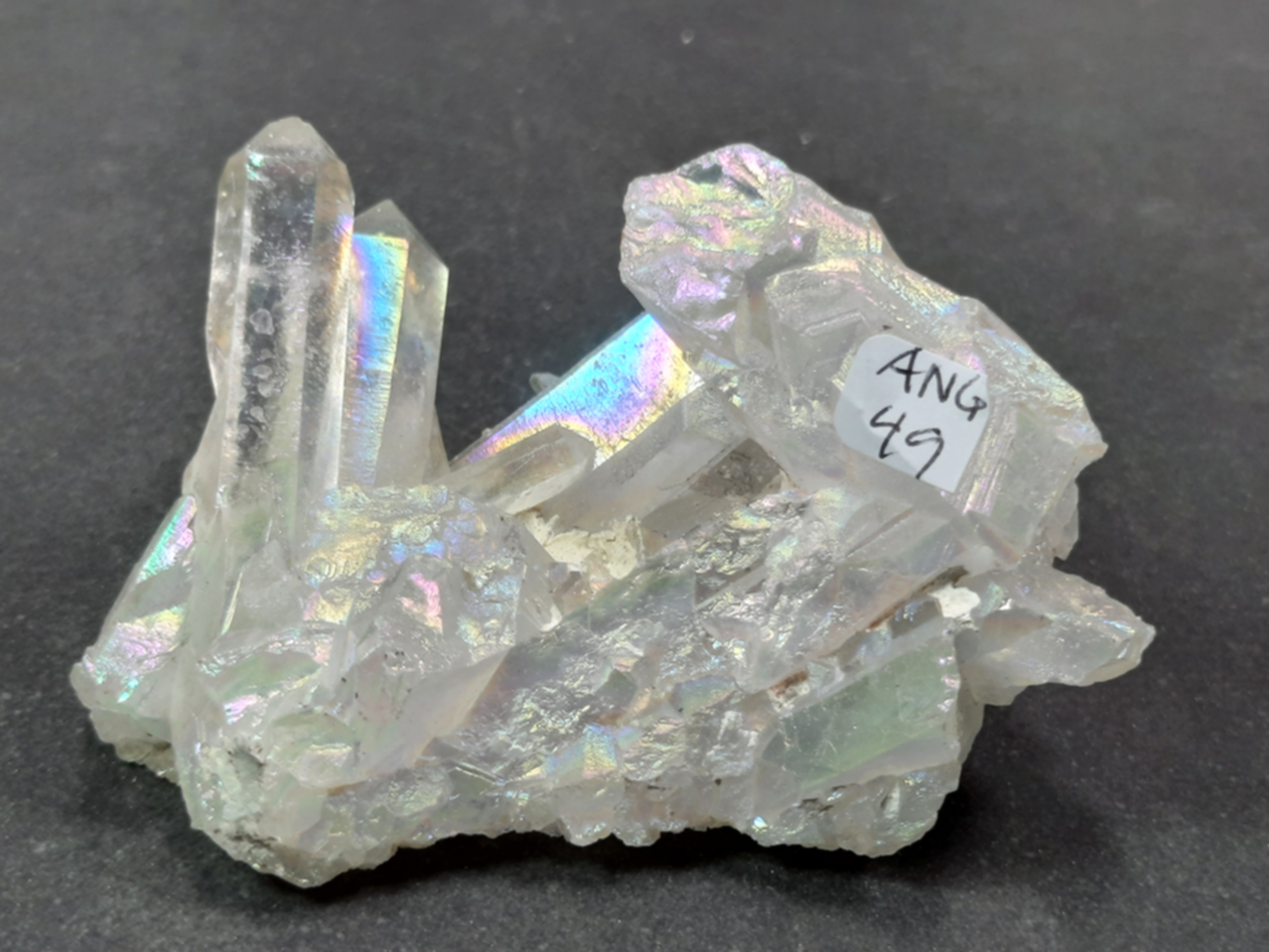 Angel aura kvarts kluster - AA+ kvalitet