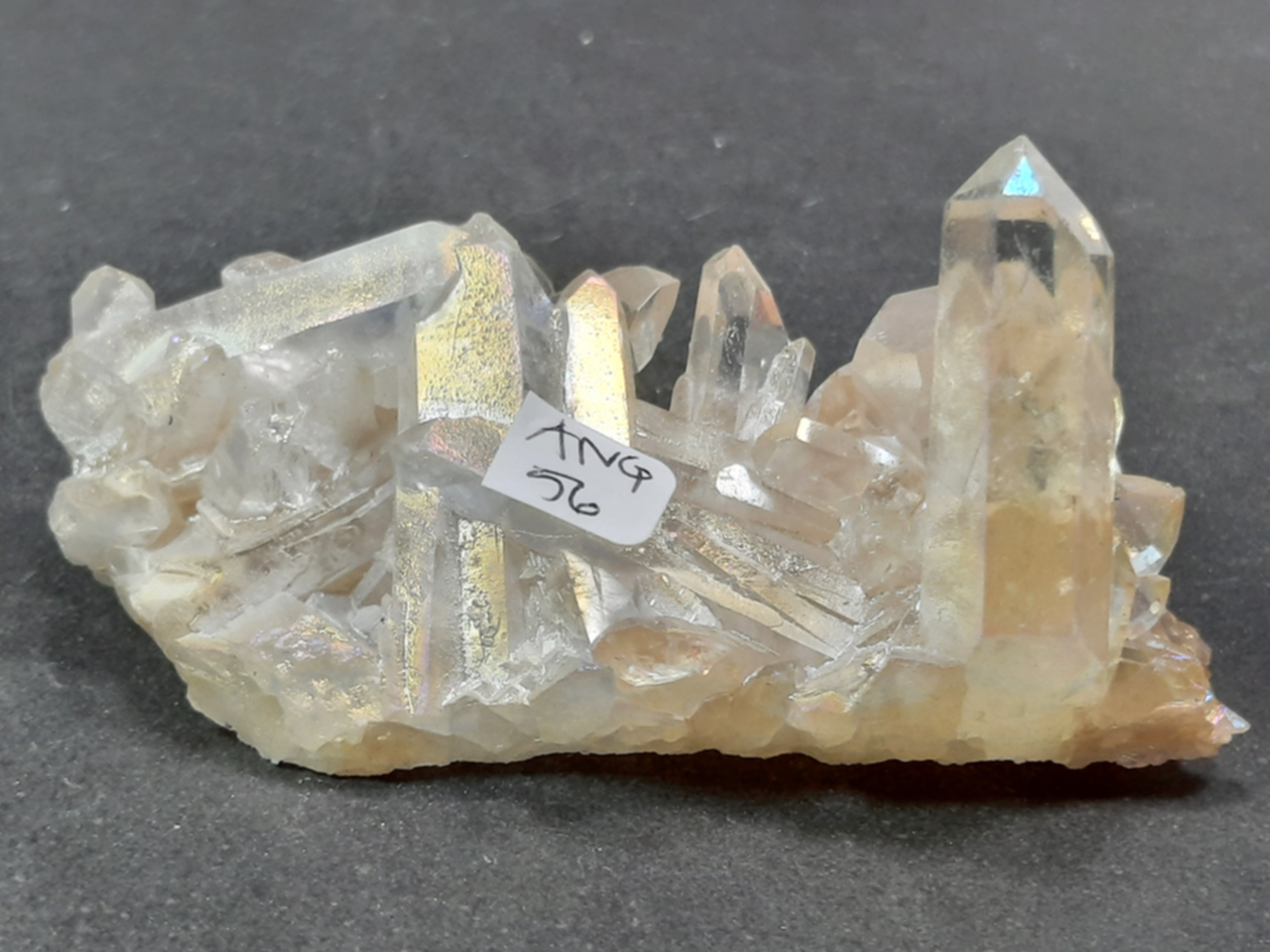 Angel aura kvarts kluster - AA+ kvalitet