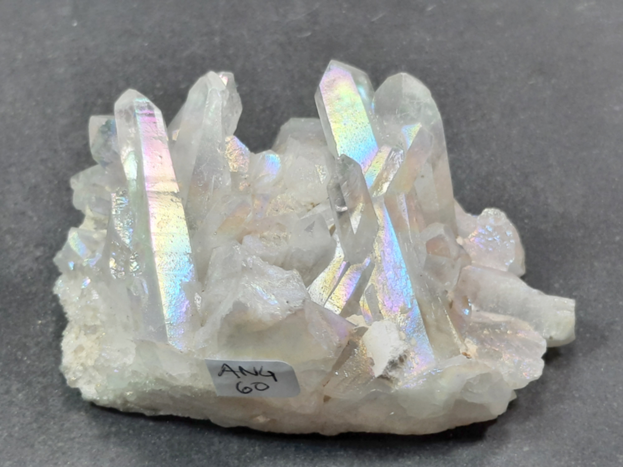 Angel aura kvarts kluster - AA+ kvalitet