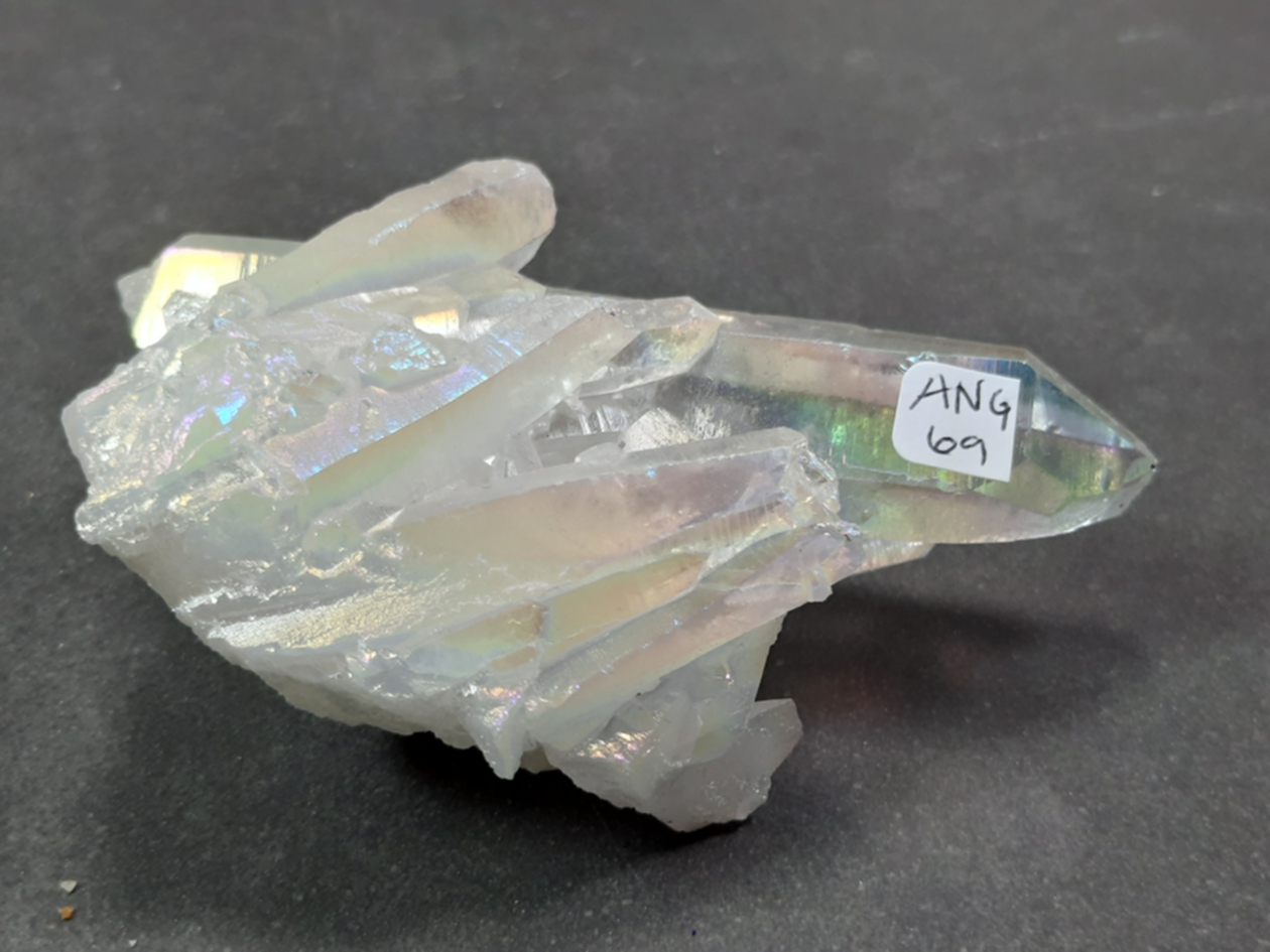 Angel aura kvarts kluster - AA+ kvalitet