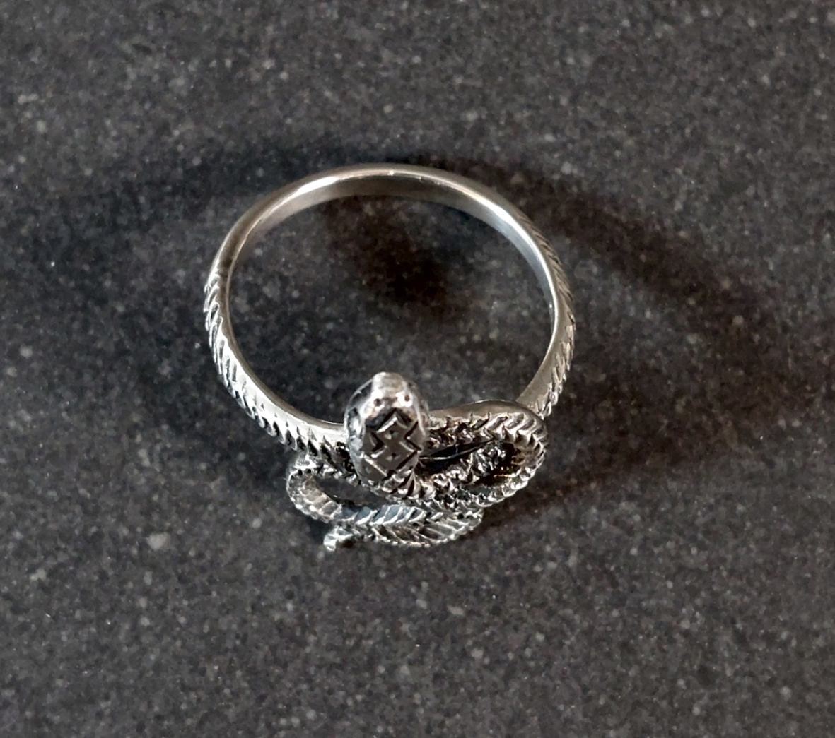 Ring i Silver - Detaljerad Orm - 2