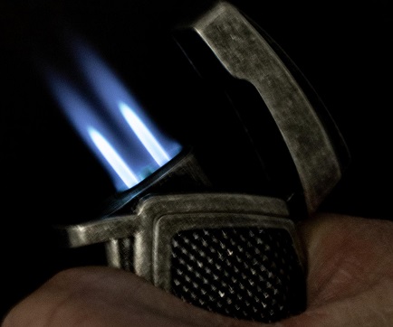 Passatore  Bogota II Jet Flame Lighter - Inbyggd Cigarrborr Silver Antique Låga