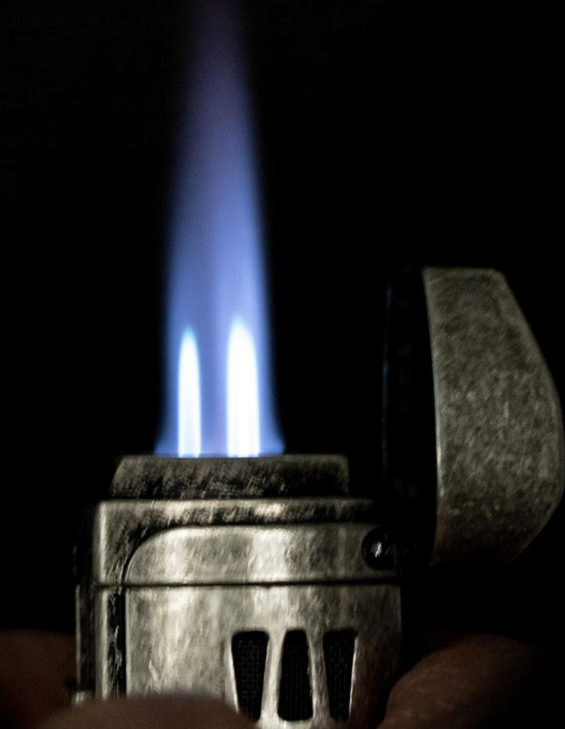 Passatore Trinidad III Flame Jet Lighter - Inbyggd Cigarrborr Brass Antique Flame