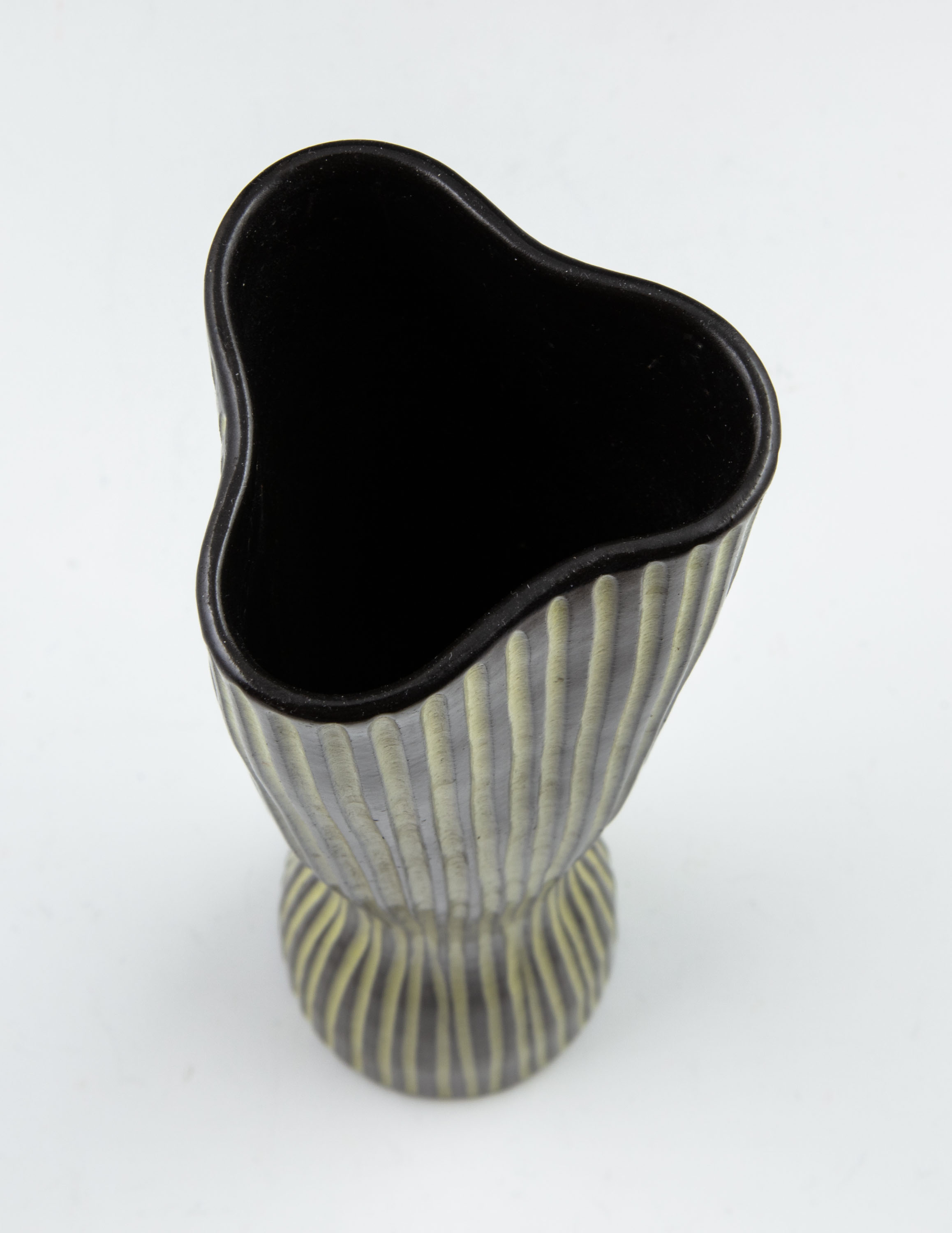 Tricorn - Vase no. 2291 - 3