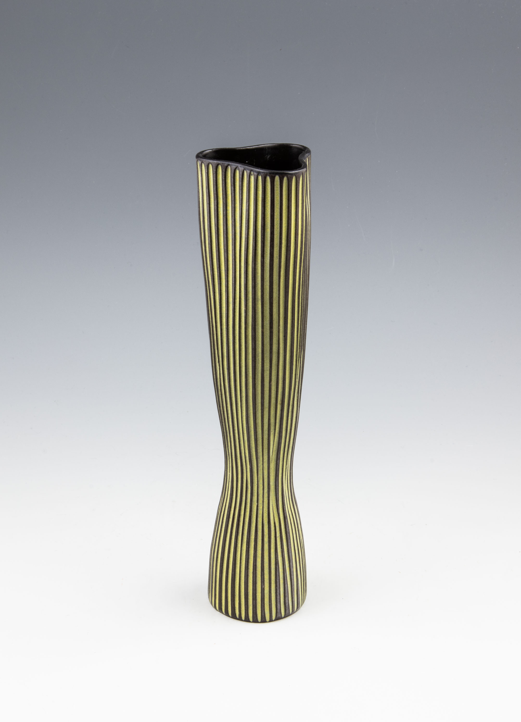 Tricorn - Vase no. 2291