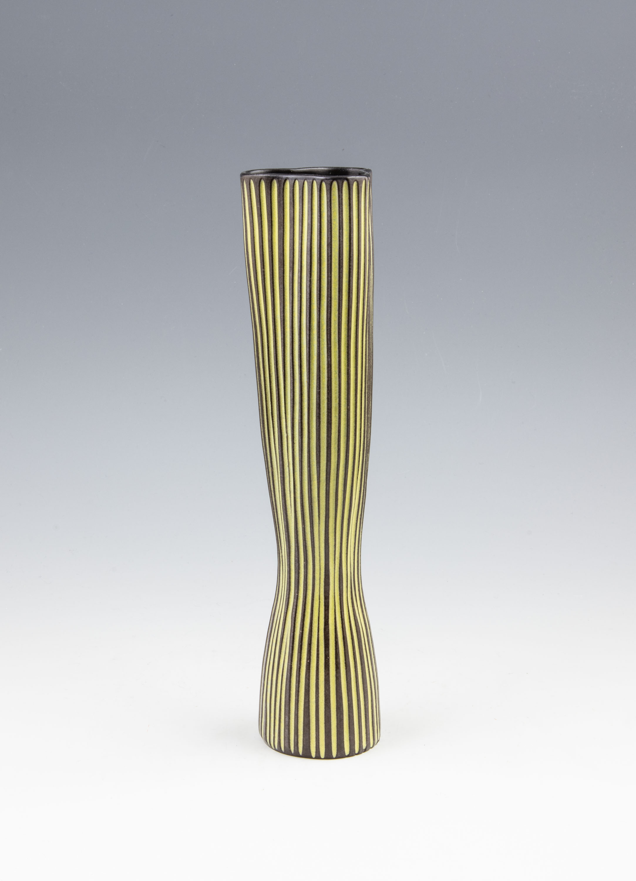 Tricorn - Vase no. 2291 - 2