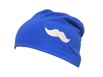 Blå mössa med vit mustaschlogga sedd från sidan