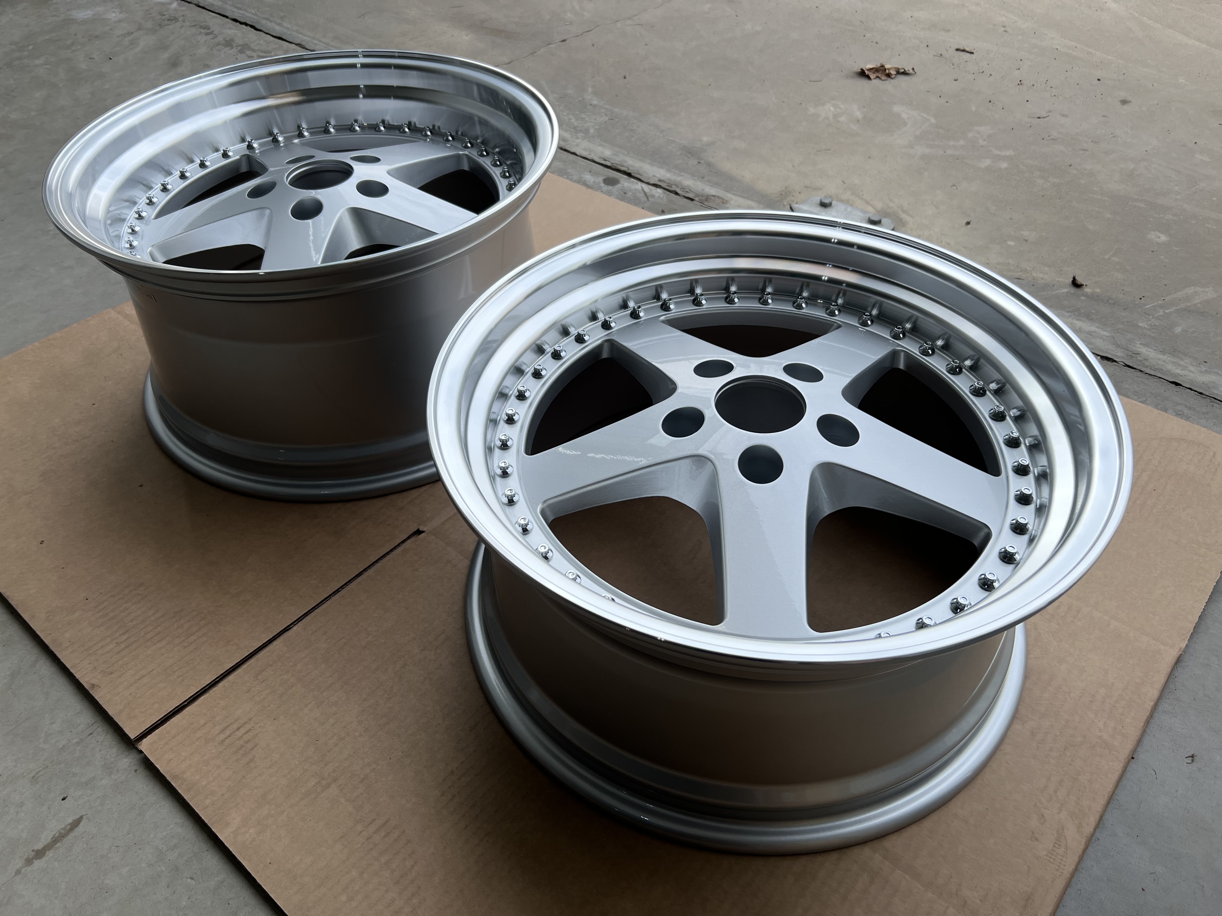 18" Equip style Silver/pol 5x120 - 4