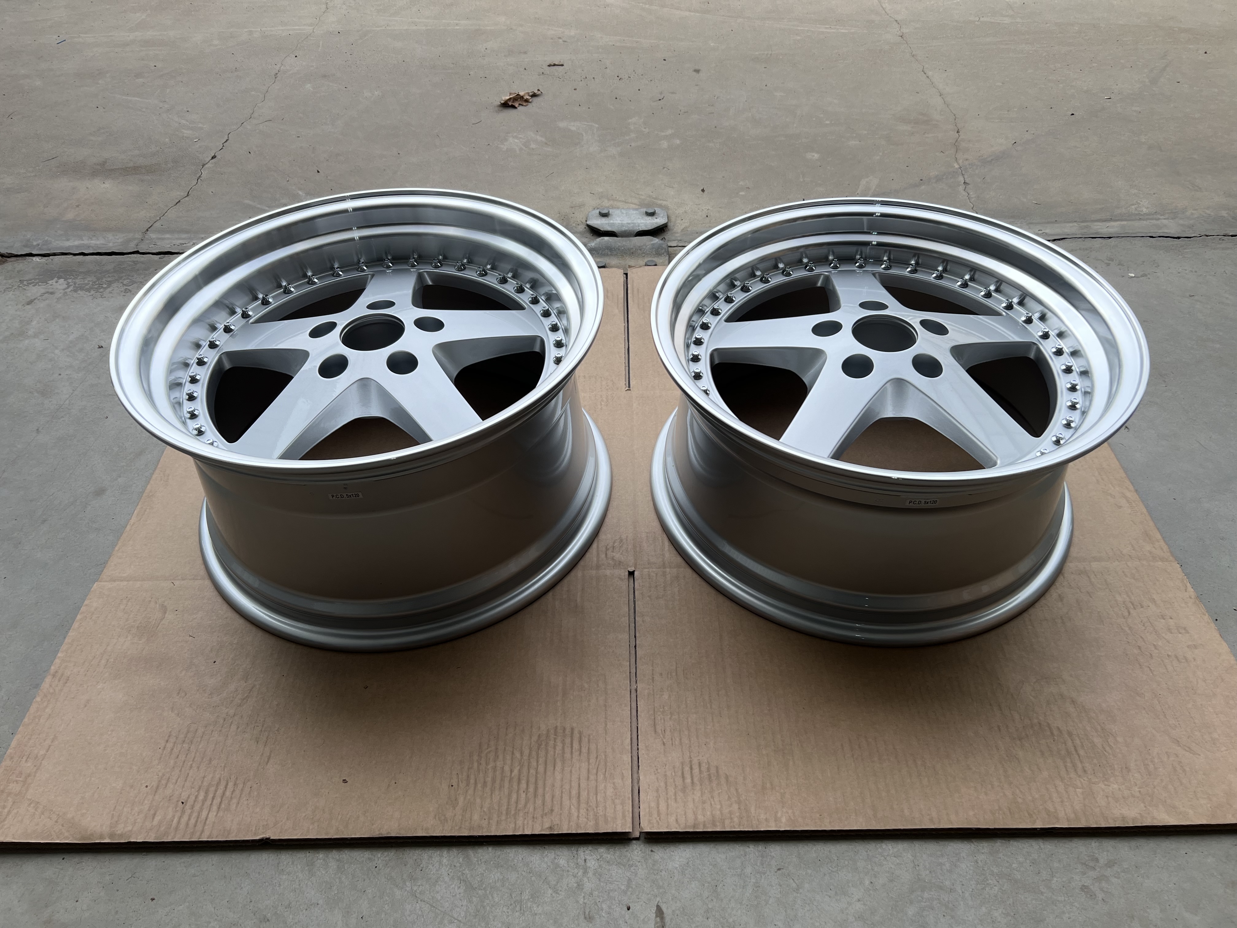 18" Equip style Silver/pol 5x120 - 3