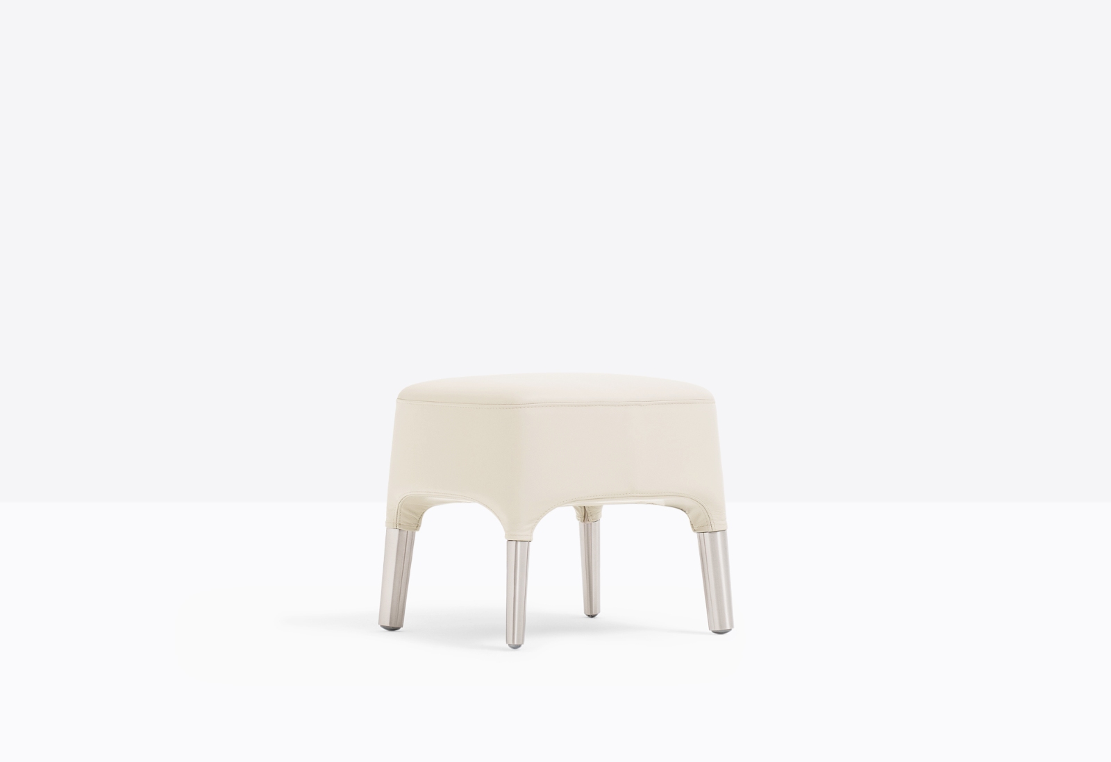 Sittpuff ESTER 693