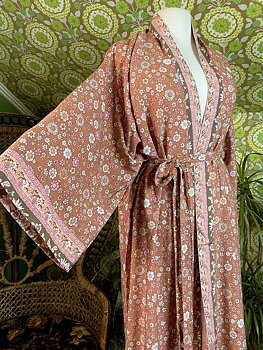 kimono  Peach floral 