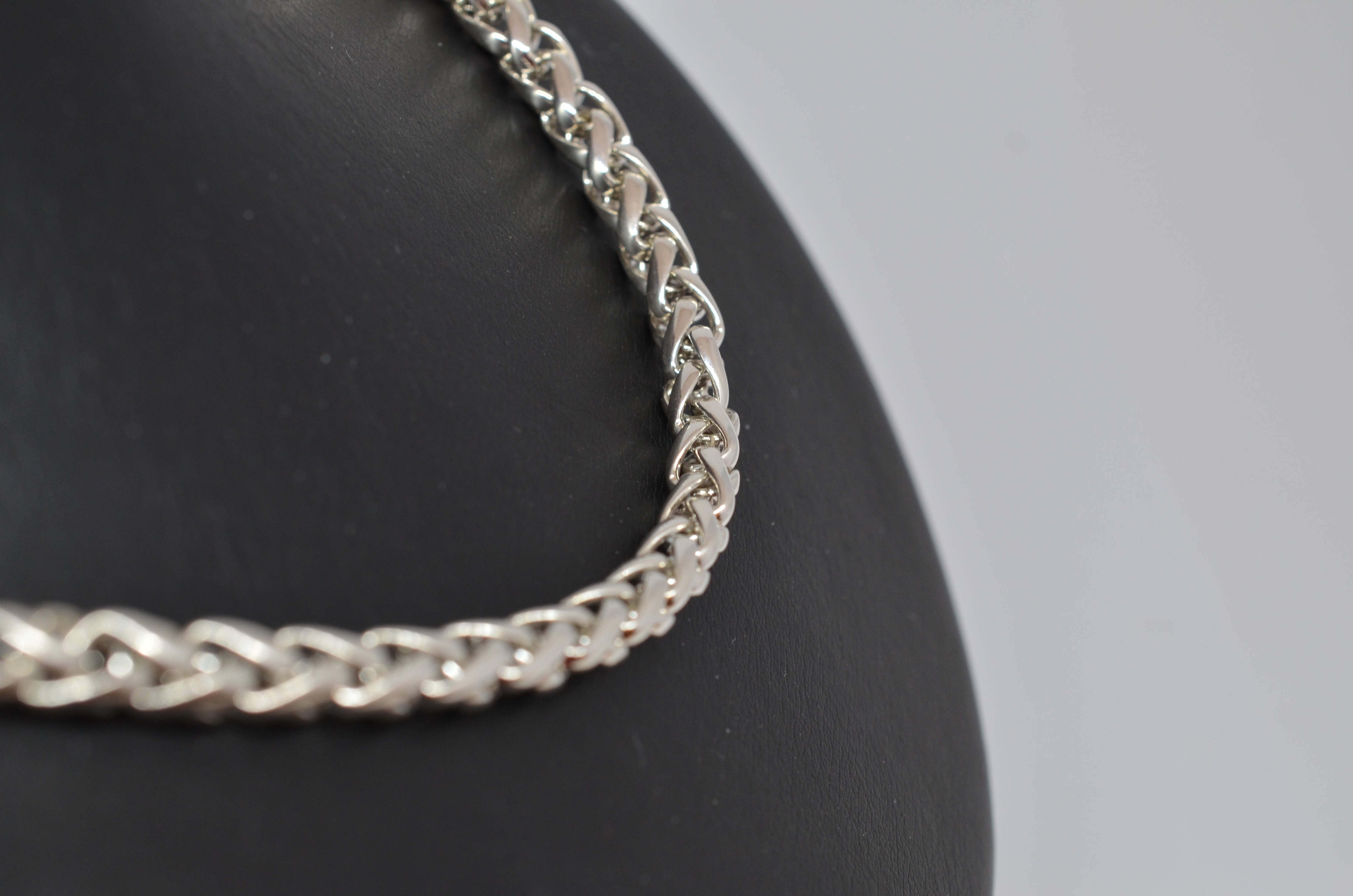 Second hand hot sale silver chains