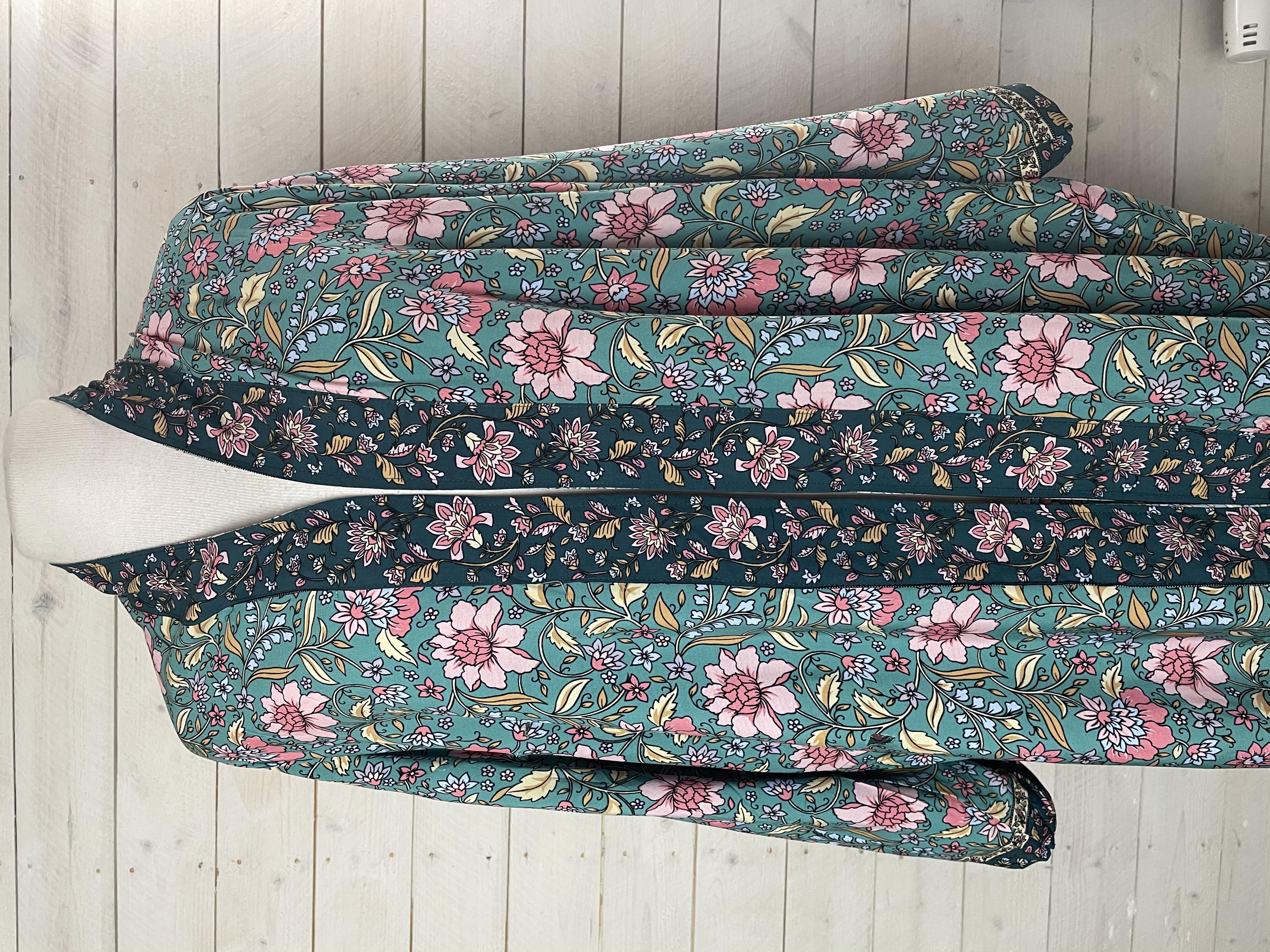 kimono  green floral  - 5