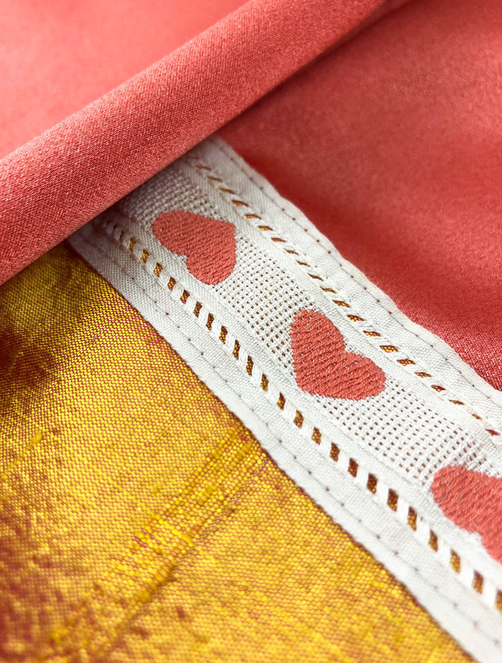 ViolinCocoon Orange Hearts - 3