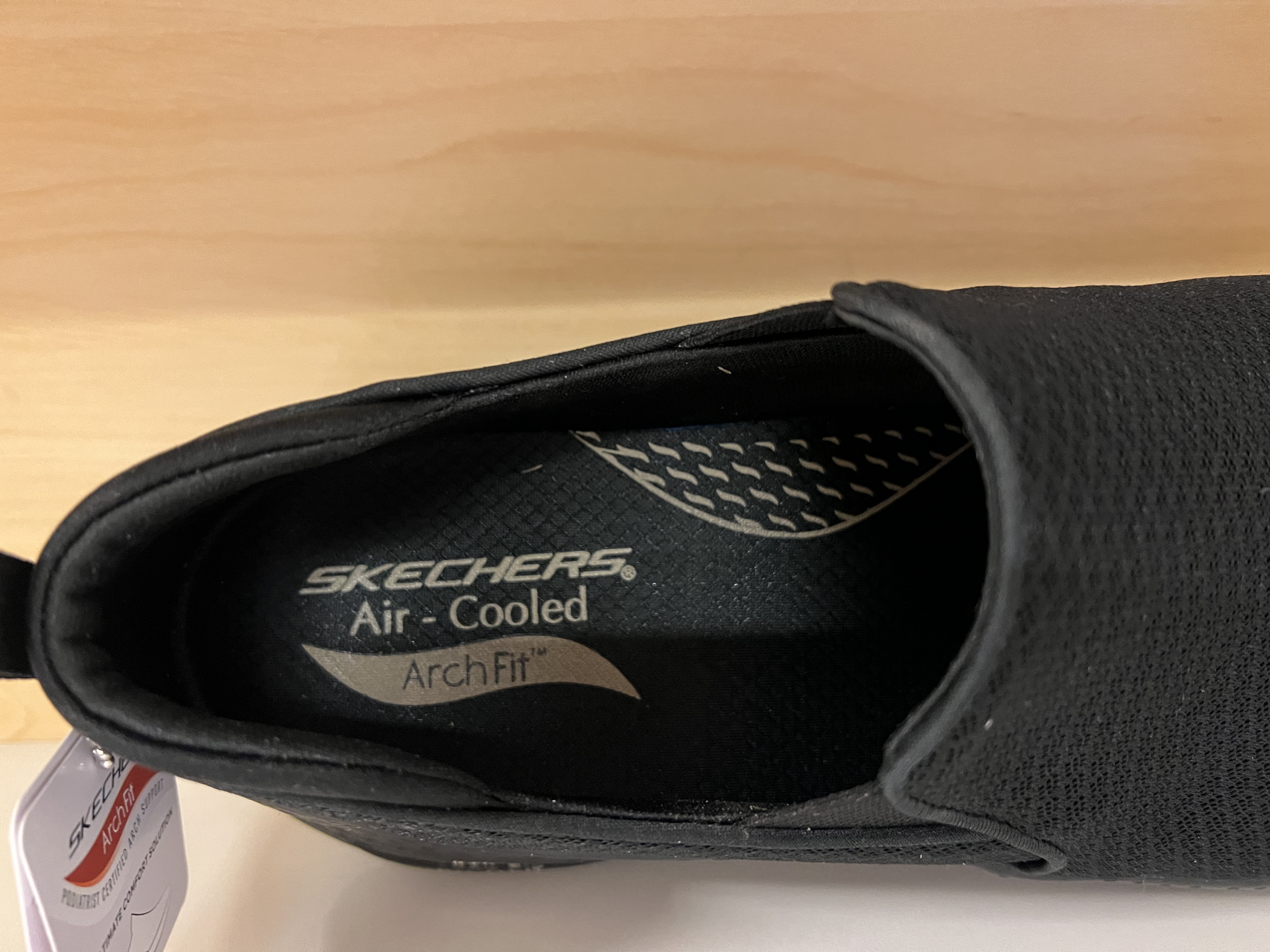 Skechers Herrsko "Arch Fit" innersula som är uppbygd.  - 3