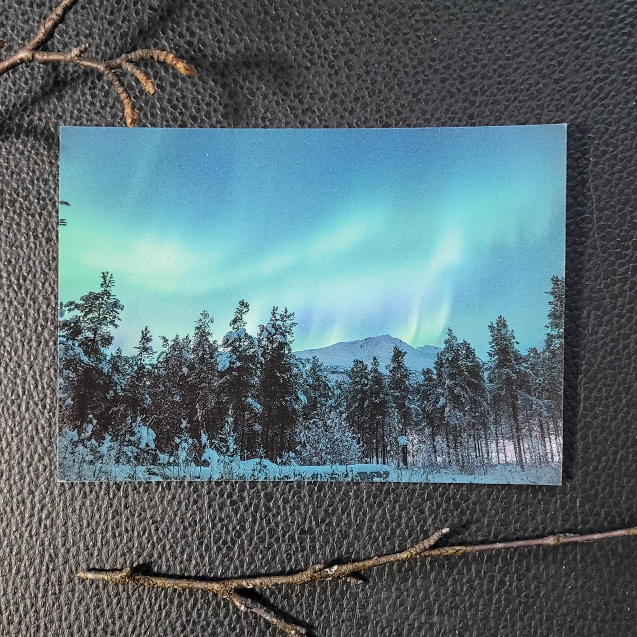 Nordlys - Høltinden II - 3