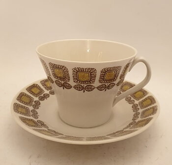 Helianthus teacup with saucer