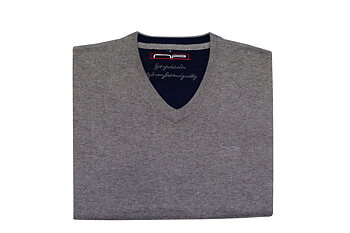 Pullover grå från AP.