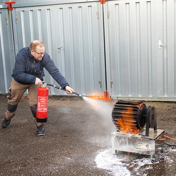 Neptune Trenings Brannslukningsapparat med klemmehåndtak 6 L - 6