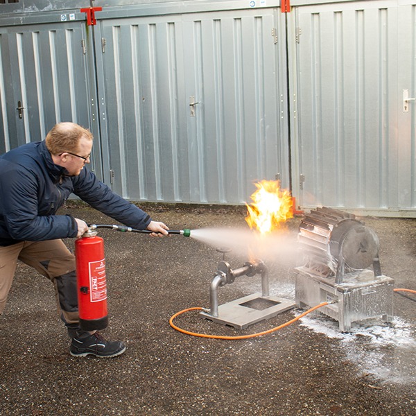 Neptune Trenings Brannslukningsapparat med klemmehåndtak 6 L - 7