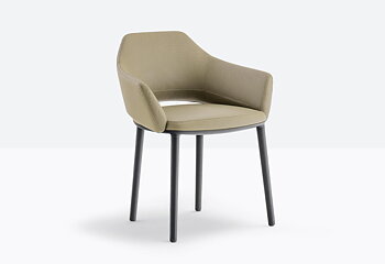 Armchair VIC 645
