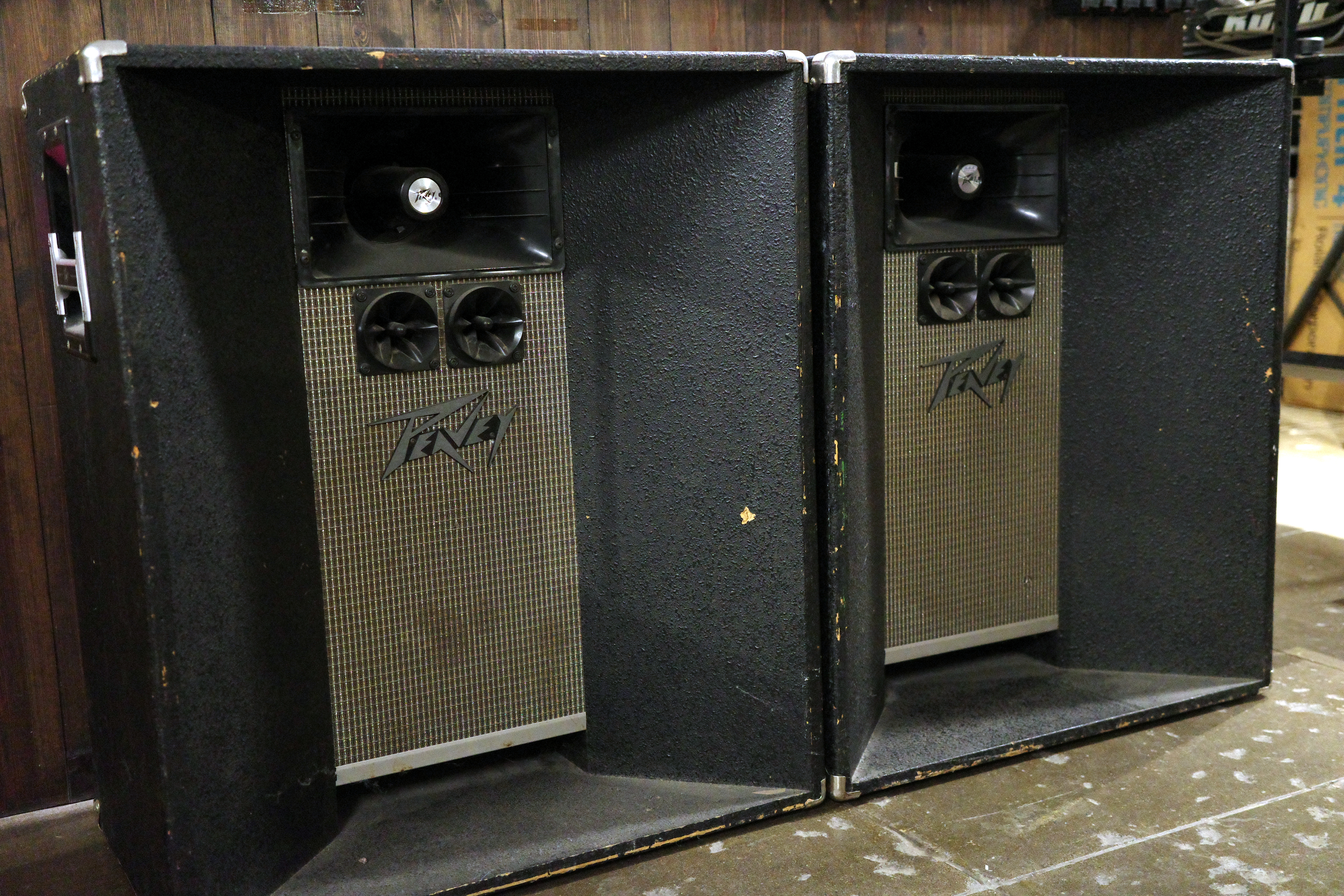 Peavey C-700 Network PA speakers PAR, used - 5