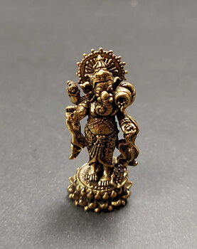 Stående Ganesha  i Mässing