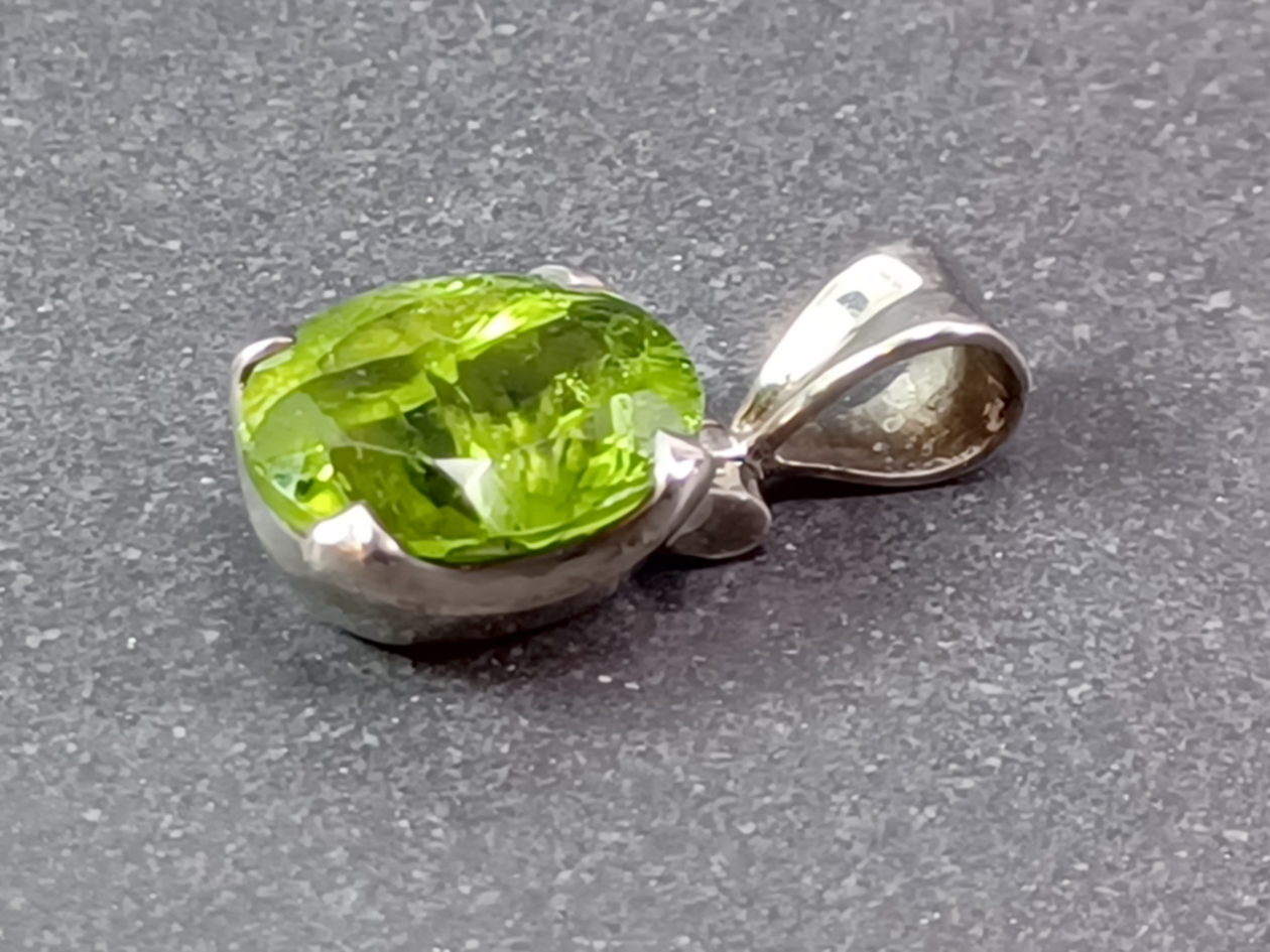 Silver hänge  med fasetterade Peridot i  Äkta Silver - 4