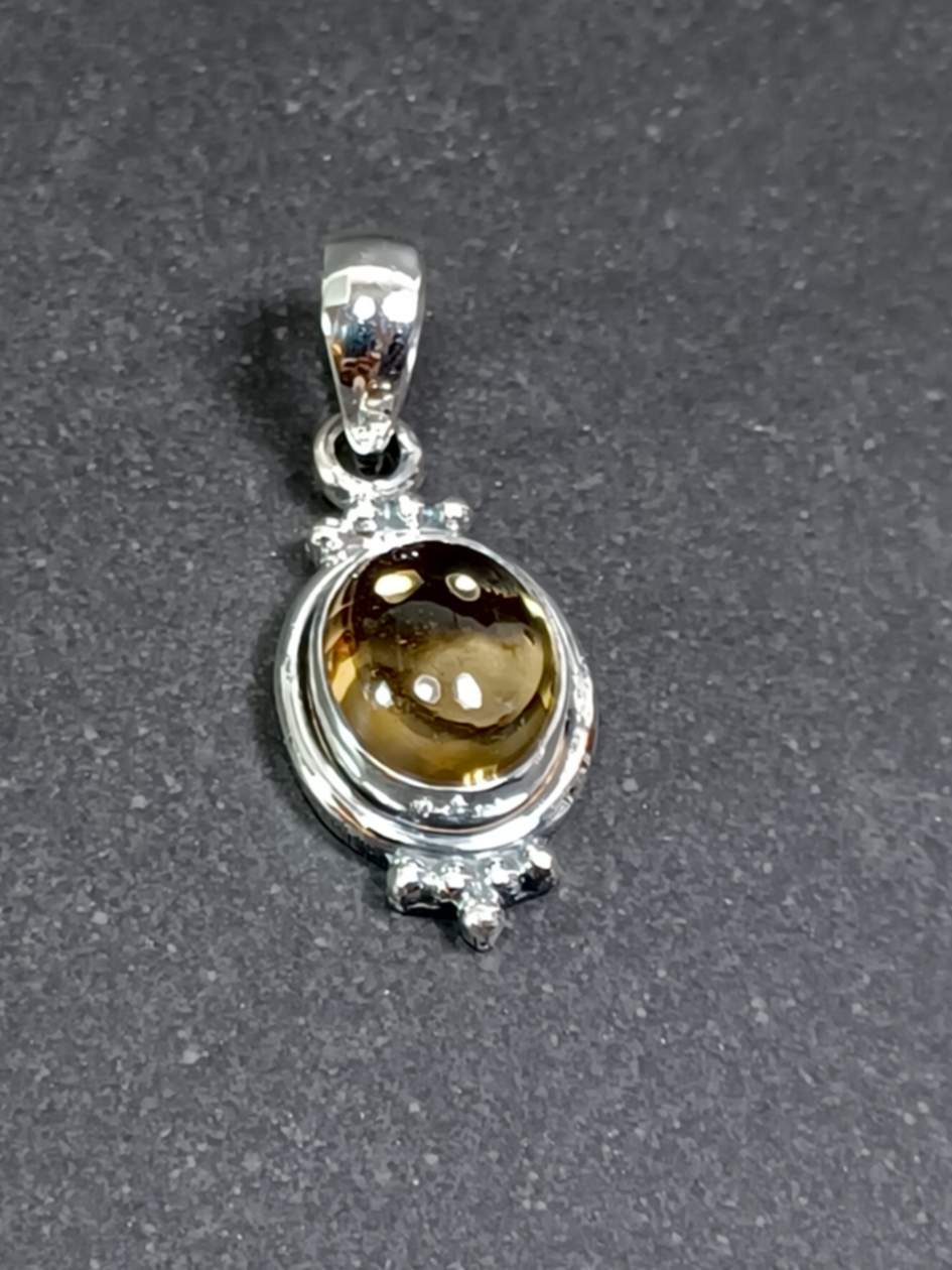 Citrin Cabochon Hänge i Äkta Silver