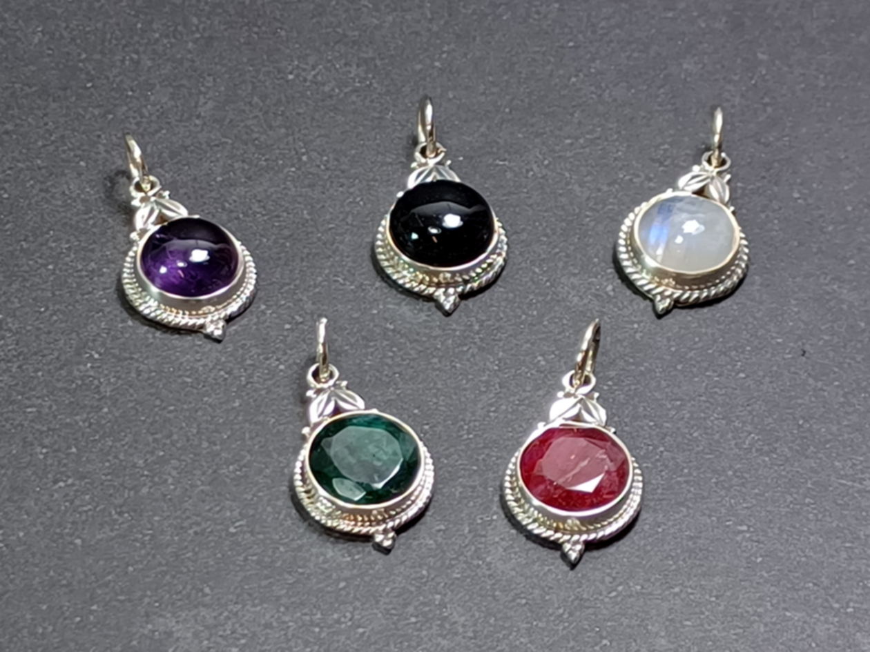 Cabochon Hänge i Äkta Silver