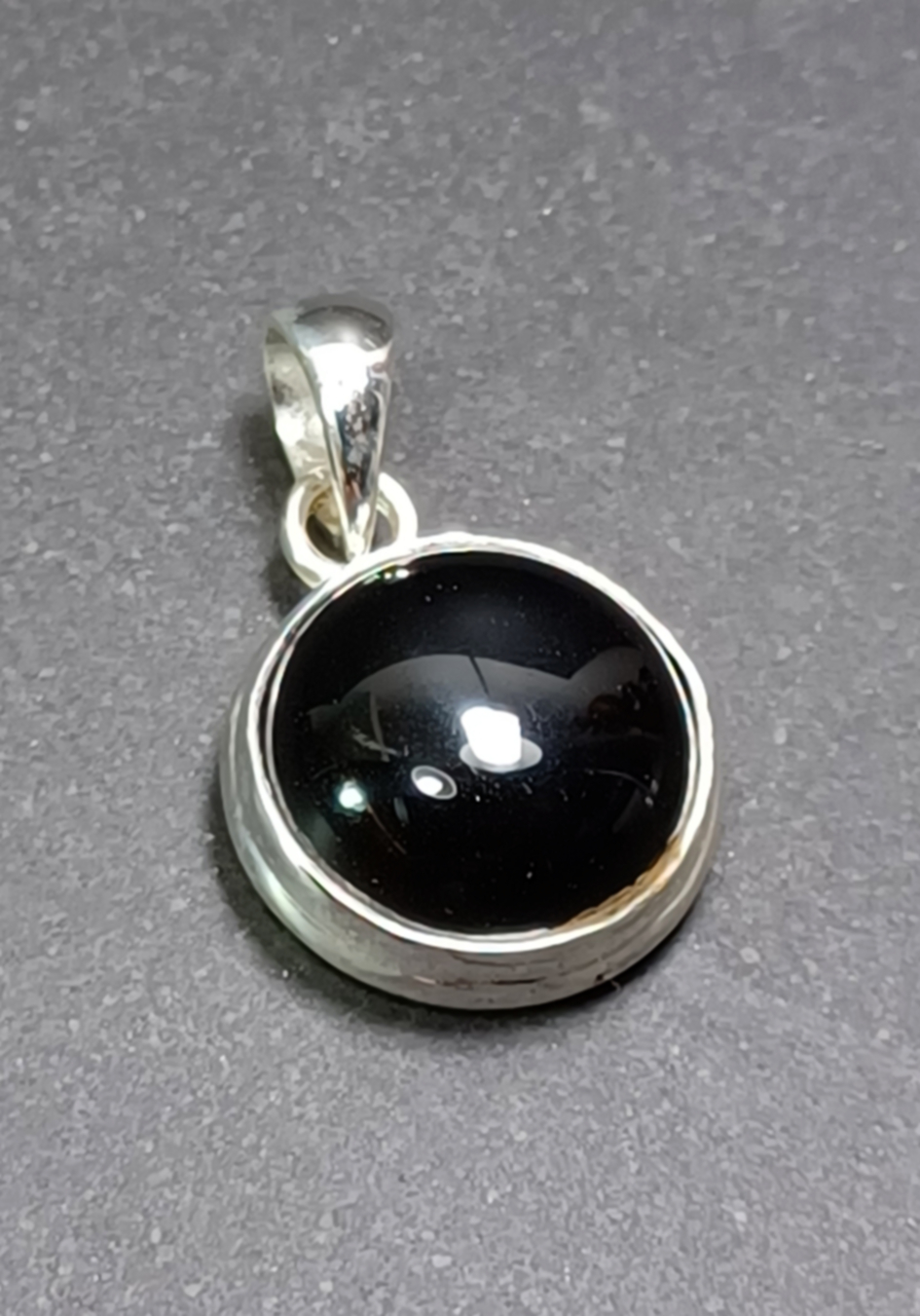 Svart Onyx Cabochon Hänge i Äkta Silver