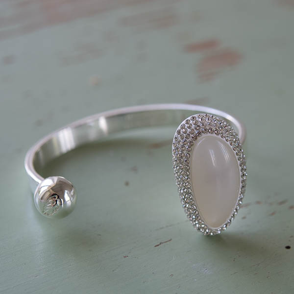 Ioaku -  Goldmine Sparkle Cuff Silver / White Jasmine - 2