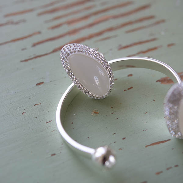 Ioaku -  Goldmine Sparkle Cuff Silver / White Jasmine - 3