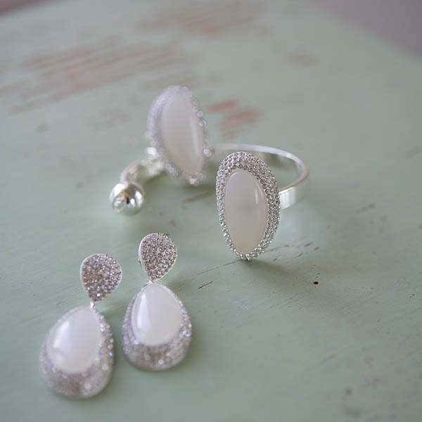 Ioaku -  Goldmine Sparkle Cuff Silver / White Jasmine - 4