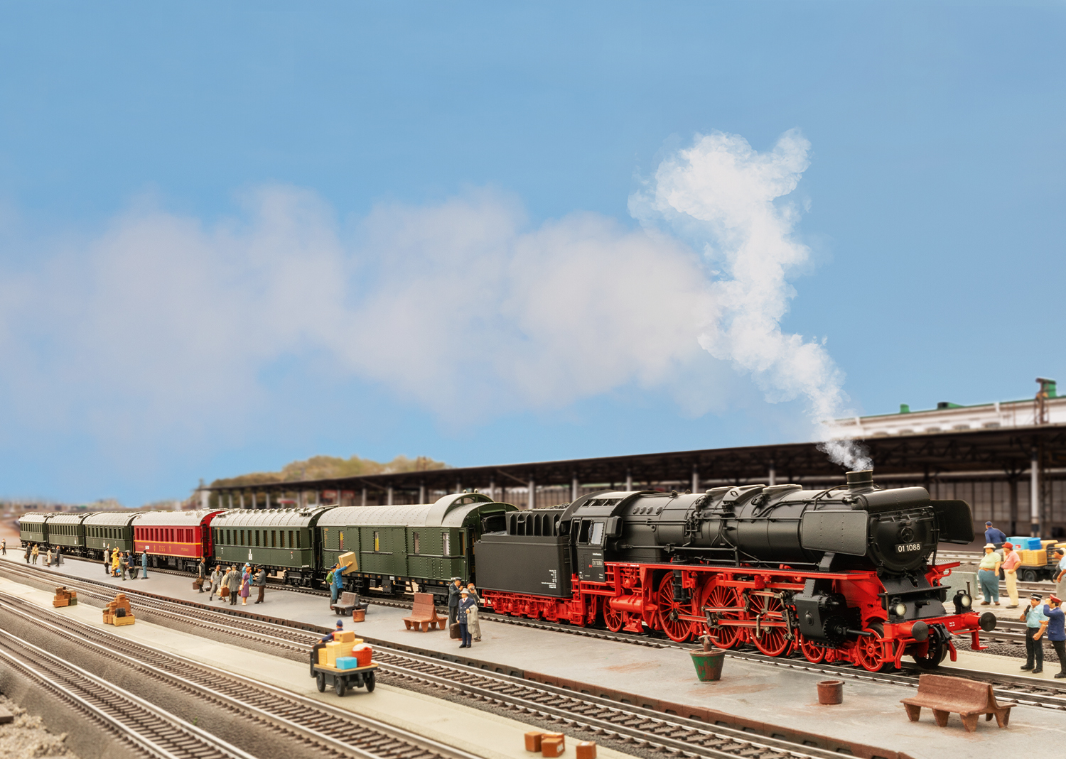 Class 01.10 Older Design Steam Locomotive - 9