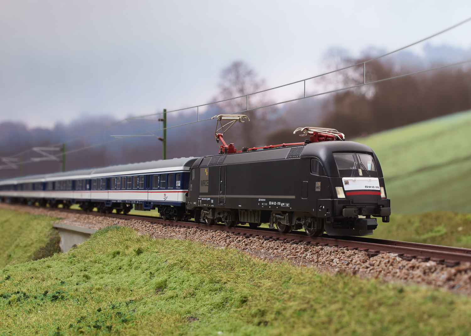 Class 182 Electric Locomotive - 2